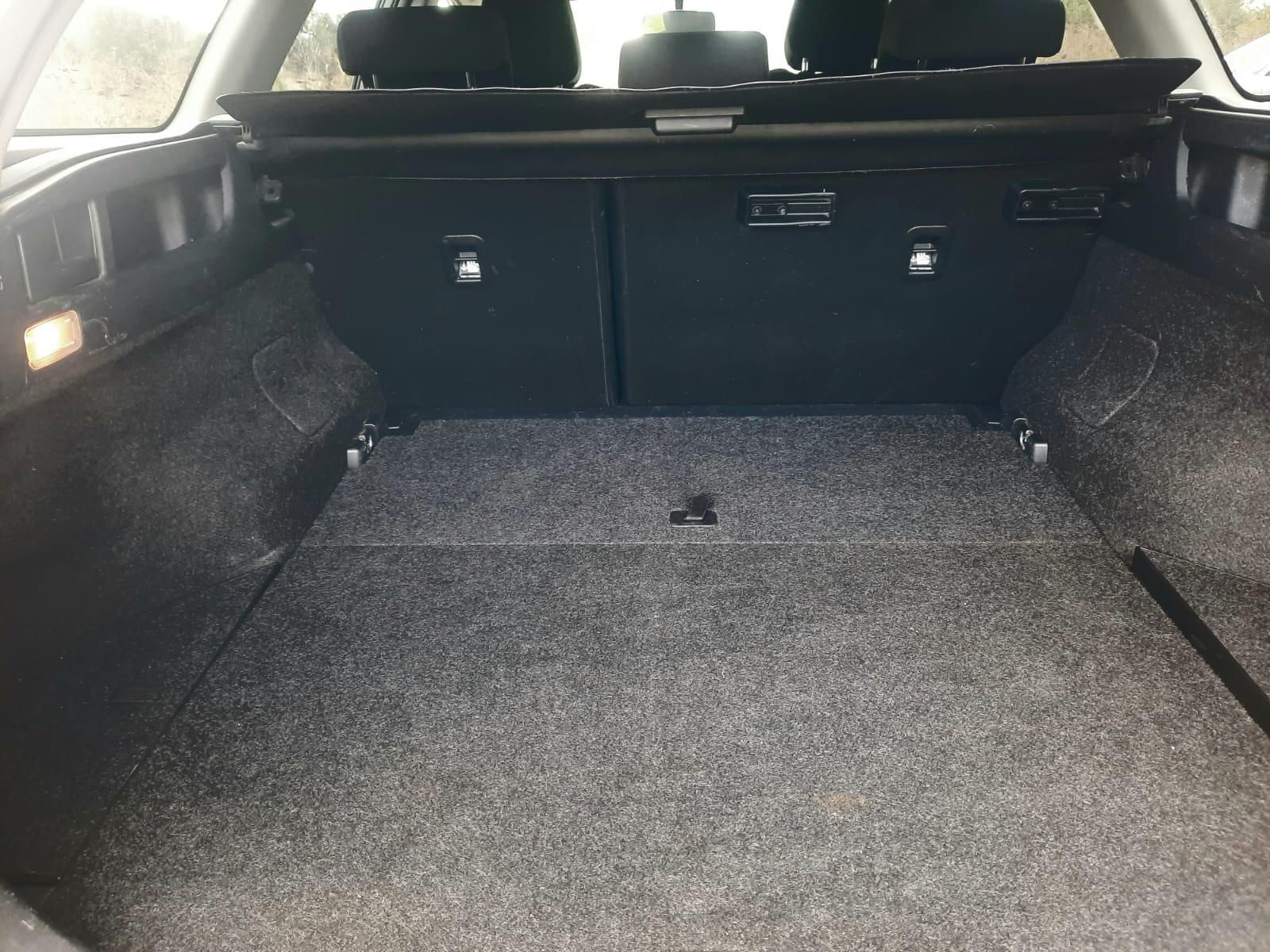 Toyota Auris 1, 8/99 коня  2015г.