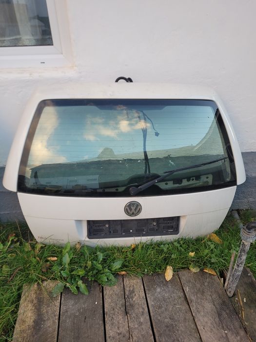 Vând haioane.Diferte marci,culori si modele