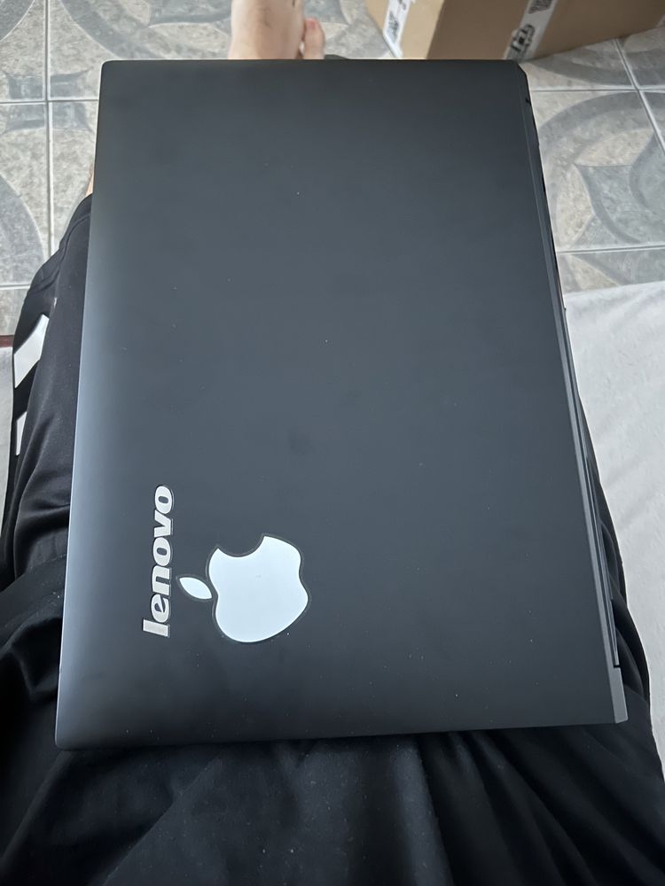 Laptop Lenovo i7