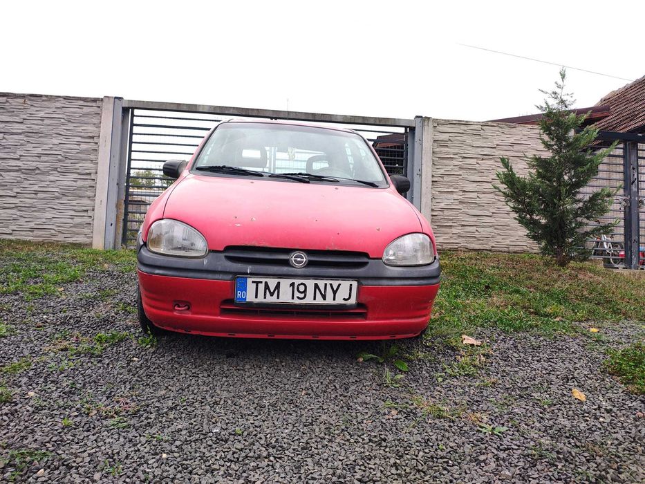 Opel Corsa B 1.4 benzina numai pornește