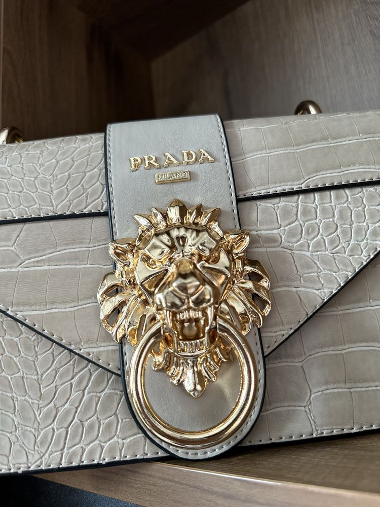 Чанти Prada Високо качество