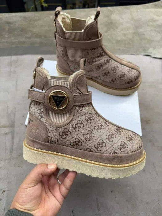 Дамски боти GUESS