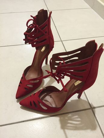 Pantofi Schutz rosii marimea 39
