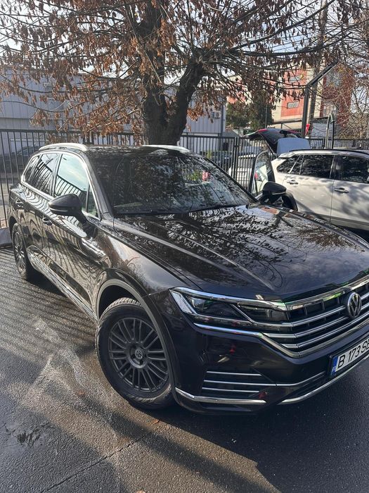 Touareg Atmosphere 2019 144000 Km 39.900 E unic proprietar  impecabilă