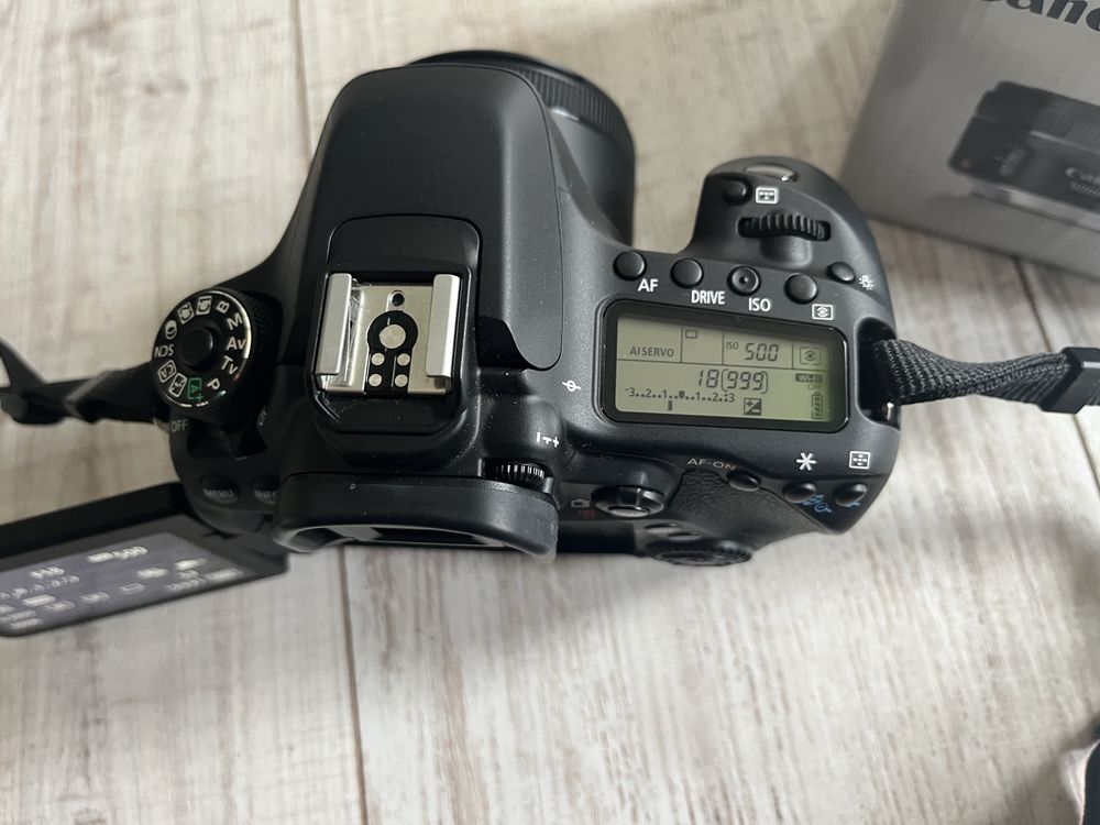 Фотоапарат Canon EOS 80D