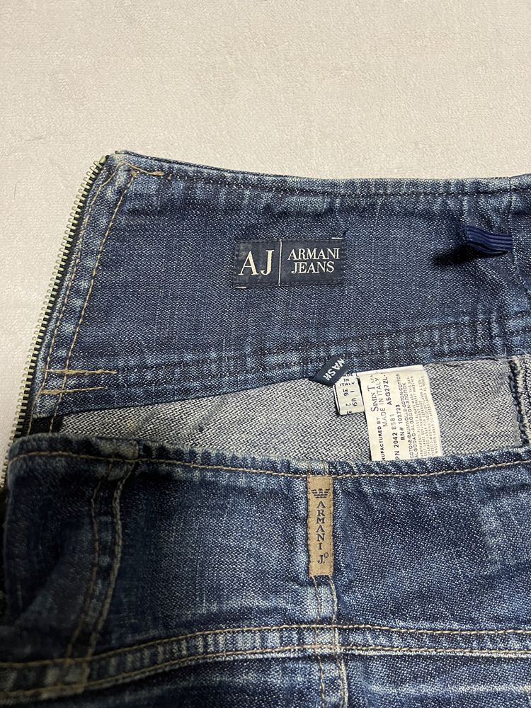 Дънки Massimo Dutti, яке Sisley, пола Armani Jeans, Max&Co, Sandro