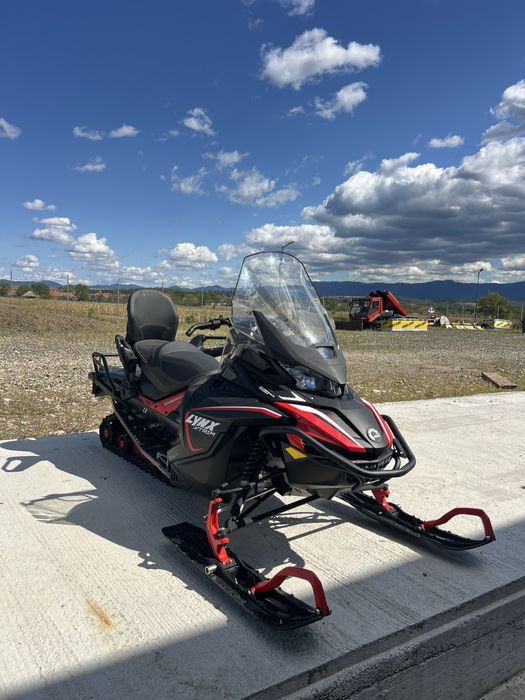 Snowmobil Lynx Xtrim 600 Ace