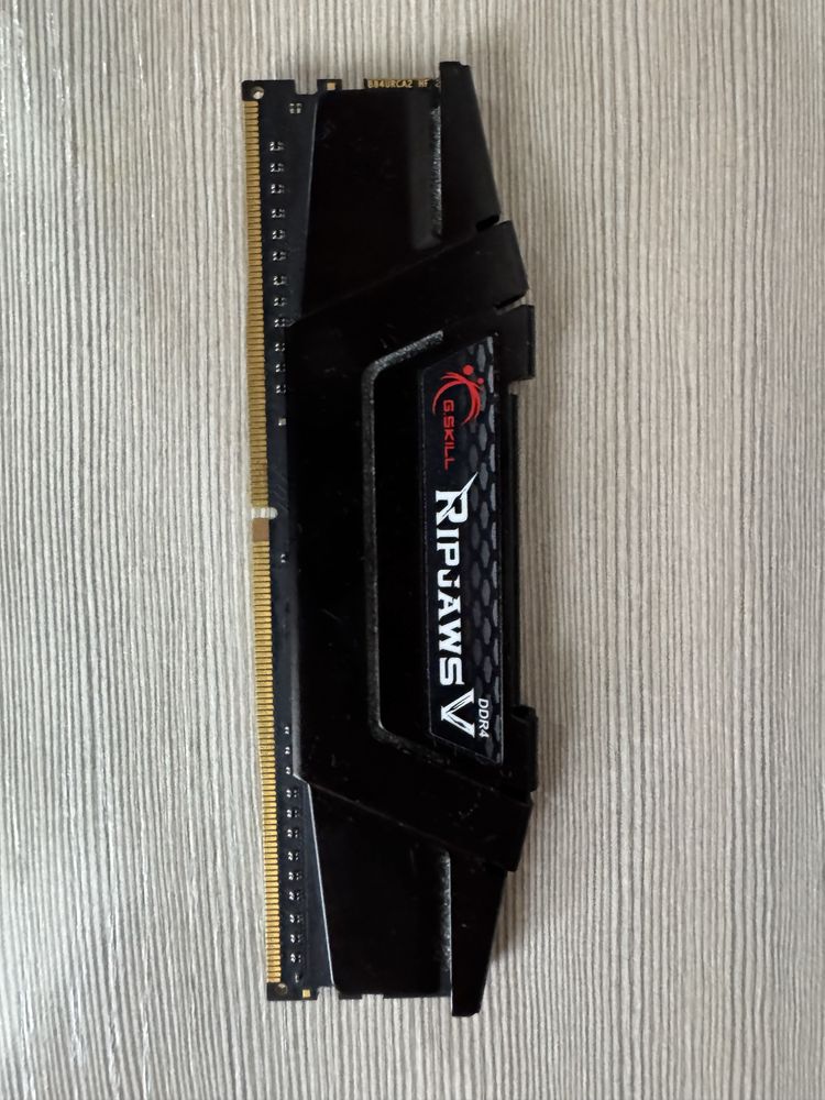 Оперативная память G.SKILL Ripjaws V DDR4 8GB 3600MHz — новая