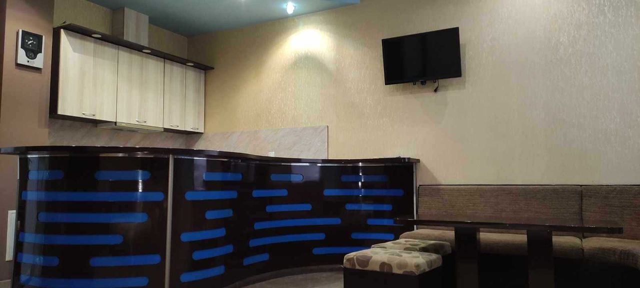 Дава се под наем Едностаен апартамент в Пловдив, Център - 30 кв.м за 204 € - Снимка #3