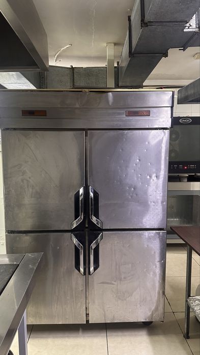 Холодильник производственый для ресторанов