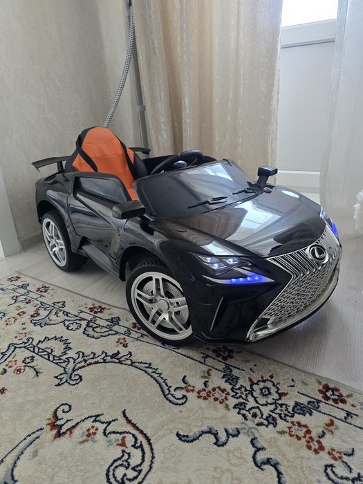 На продаже машинка
