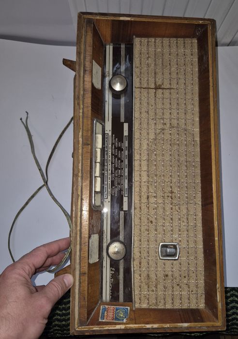 Radio vechi romanesc Carmen 3 pe lampi