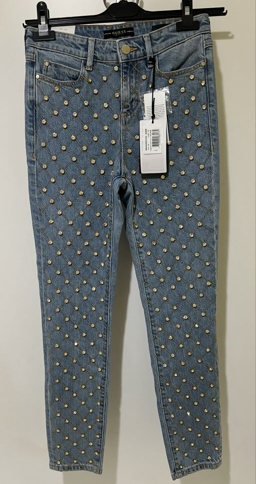 Намалени! Дамски дънки Guess