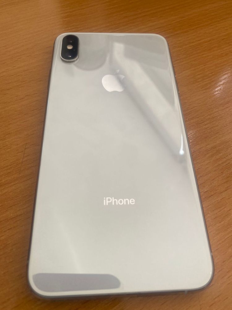 Продам iphone Xs Max