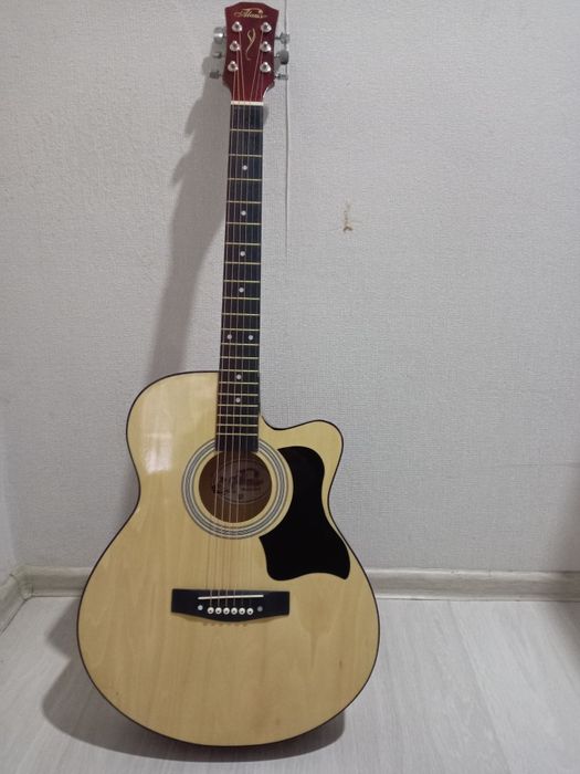 Акустическая Гитара новый!