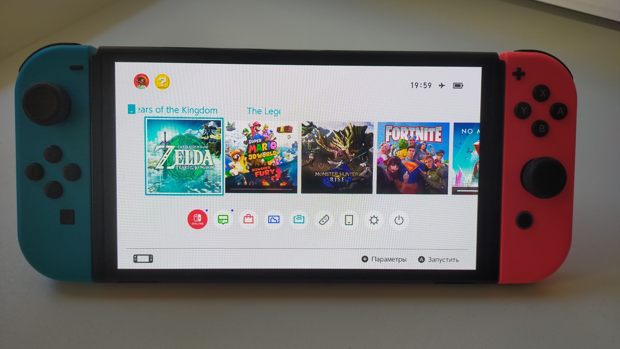 Продаю Nintendo Switch OLED + картридж на выбор