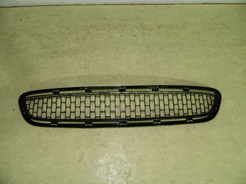 Grila inferioara dintre proiectoare Lancia Ypsilon, 2006, 2007, 2008, 2009, 2010, 2011, 2012,, 734431082