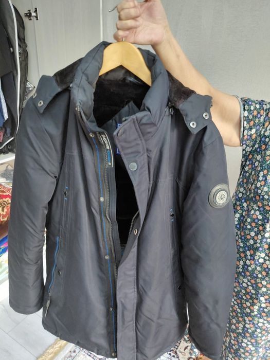 Продаются зимние куртки