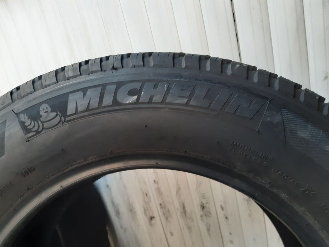 265/60/18  2×Michelin 109h vara dot 40 16    5,35mm