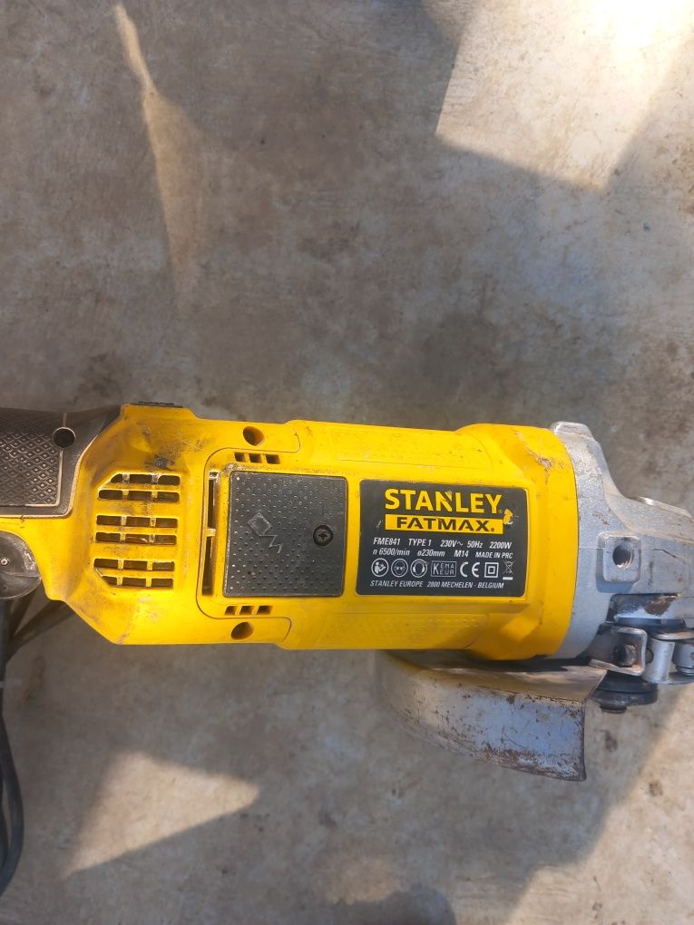 Stanley ъглошлайф за части