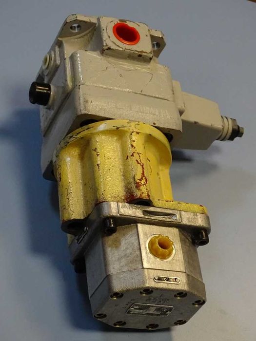 Хидравлична помпа Wadowice PV2V3-30/25D1MC40A1A/PZL-PZ2-K6.3