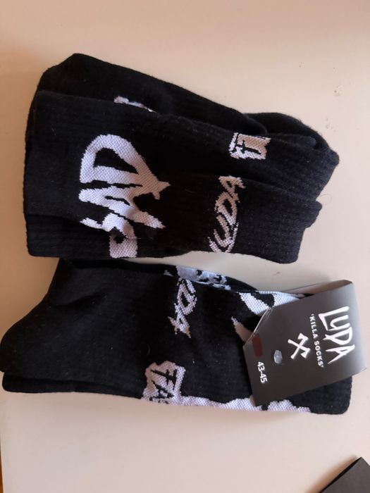 Чорапи на марката луда два чифта чисто нови не са носени 43-45 номер