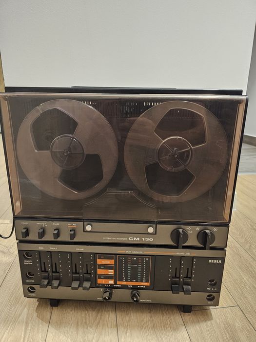 Magnetofon Tesla CM130