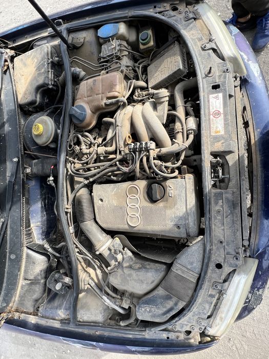 Audi A4 B5 1.8 НА ЧАСТИ
