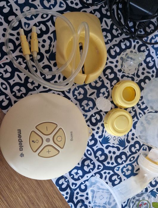 Medela Swing + Calma + 4 шишета