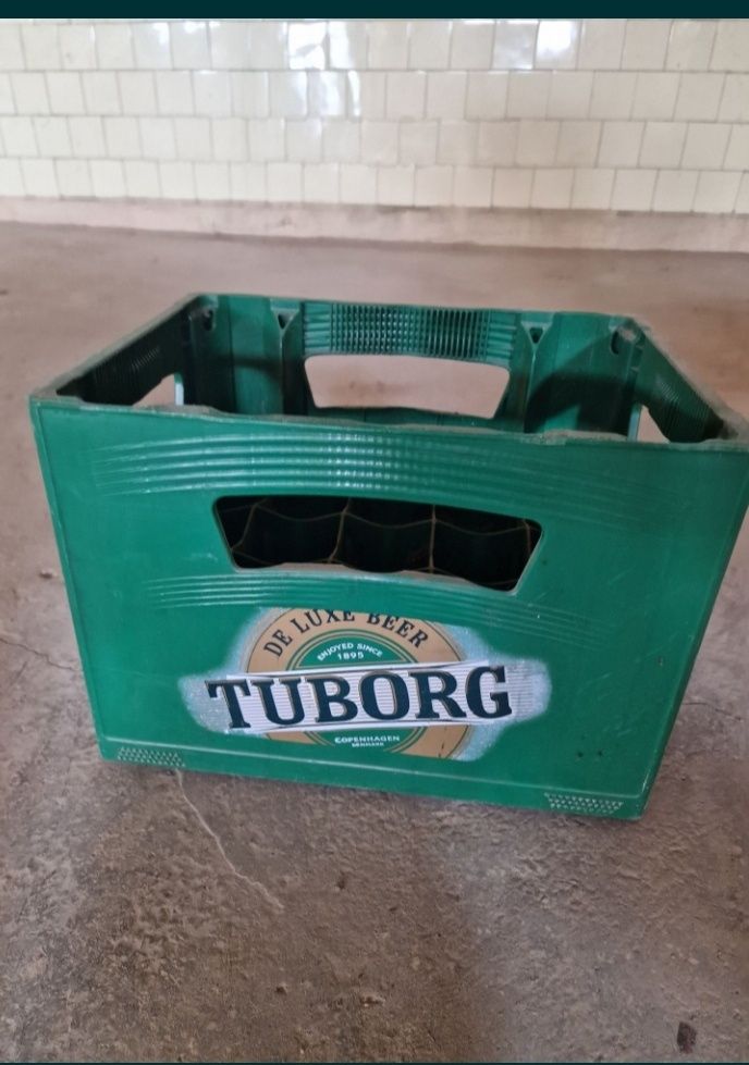De vânzare navete bere tuborg Ursus golden