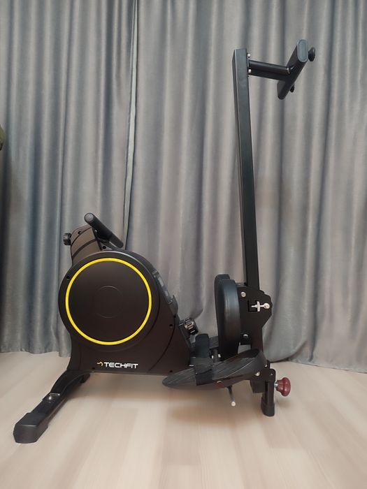 Aparat de vâslit Techfit – stare foarte bună, ideal pentru antrenament