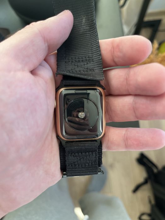Apple Watch SE 40mm Rose Gold