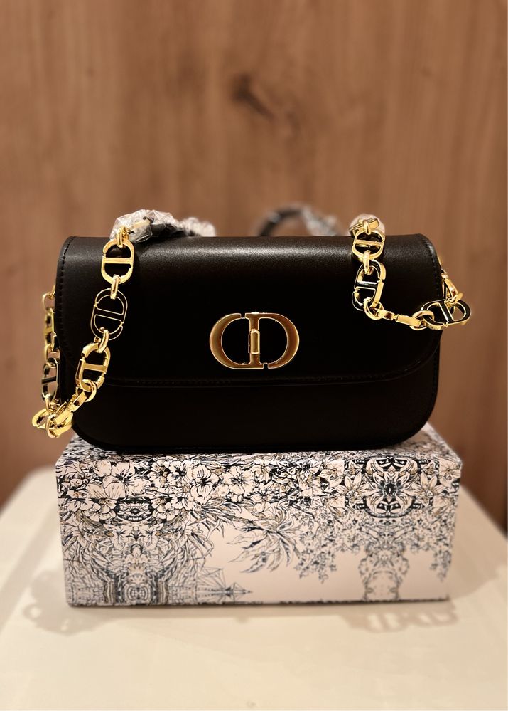 Сумочка от бренда“Dior”