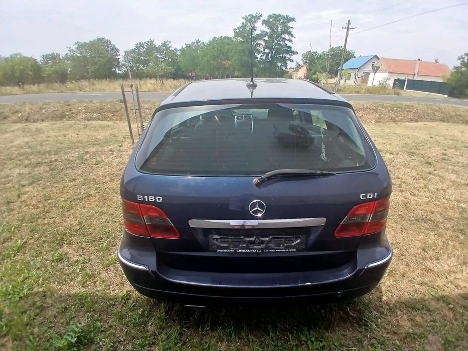 Vand b class accept si variante