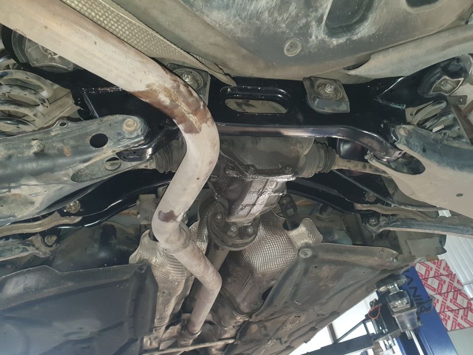 Punte spate Mercedes E class.