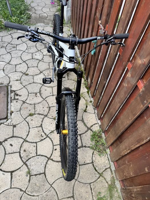 Santa Cruz Bronson v4.1, 2024, L, ca nou