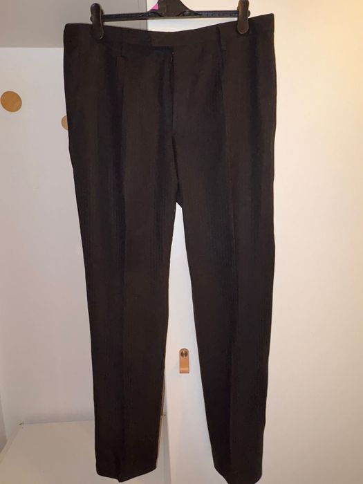 Vand costum versace în stare impecabila