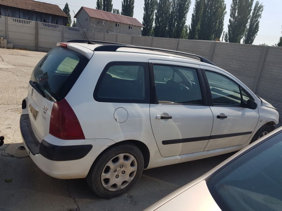Usi fata stanga/dreapta Usa spate stanga/ Usa spate dreapta Peugeot 307 break