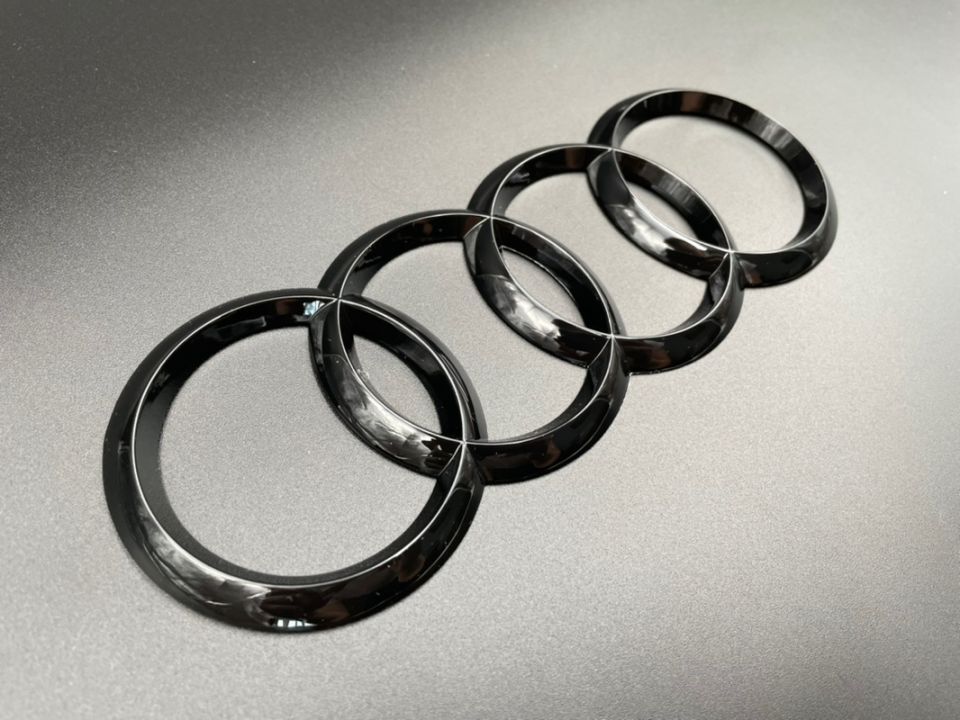 Emblema Audi negru cercuri / inele spate haion / grila fata toate modelele