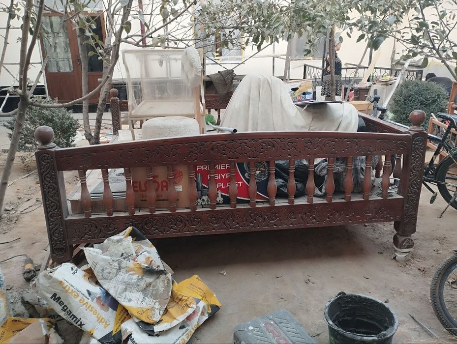 Karavot supa sotiladi 2.5 ga 3.5 razmer