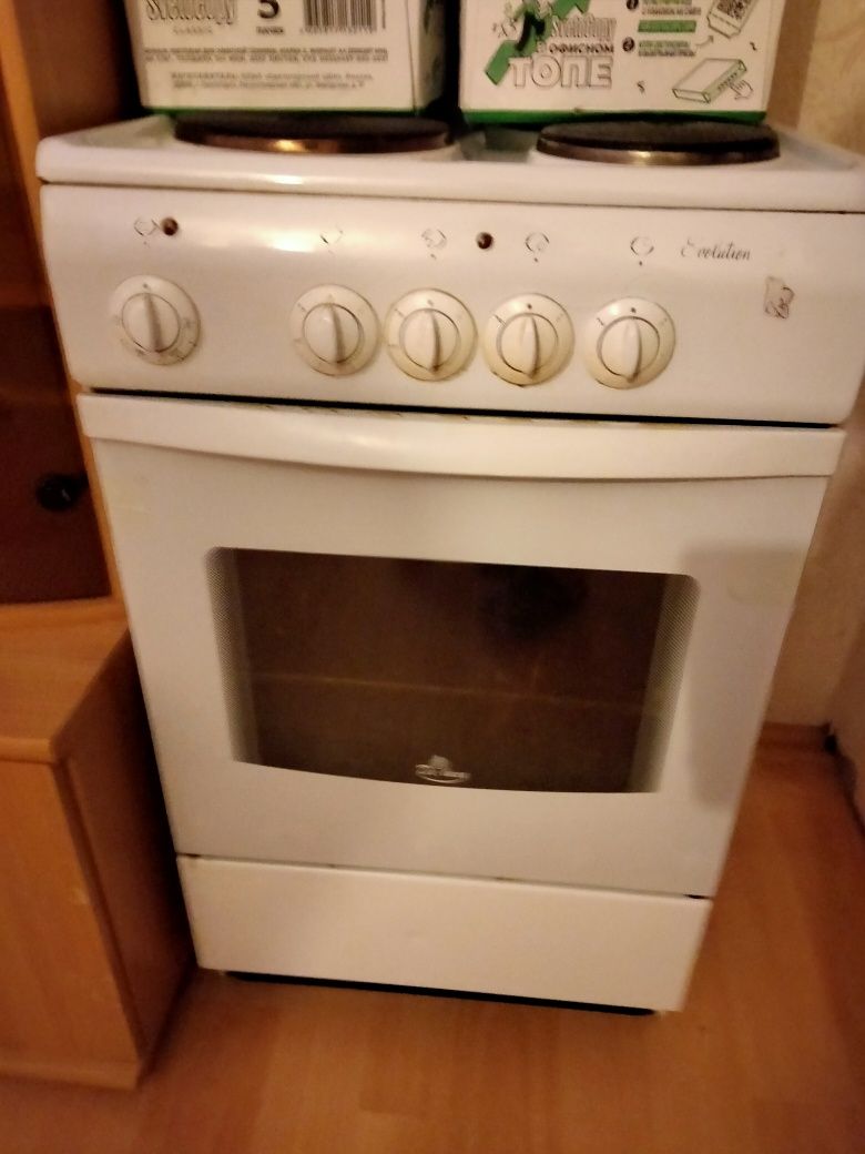 Продам элек.плиту