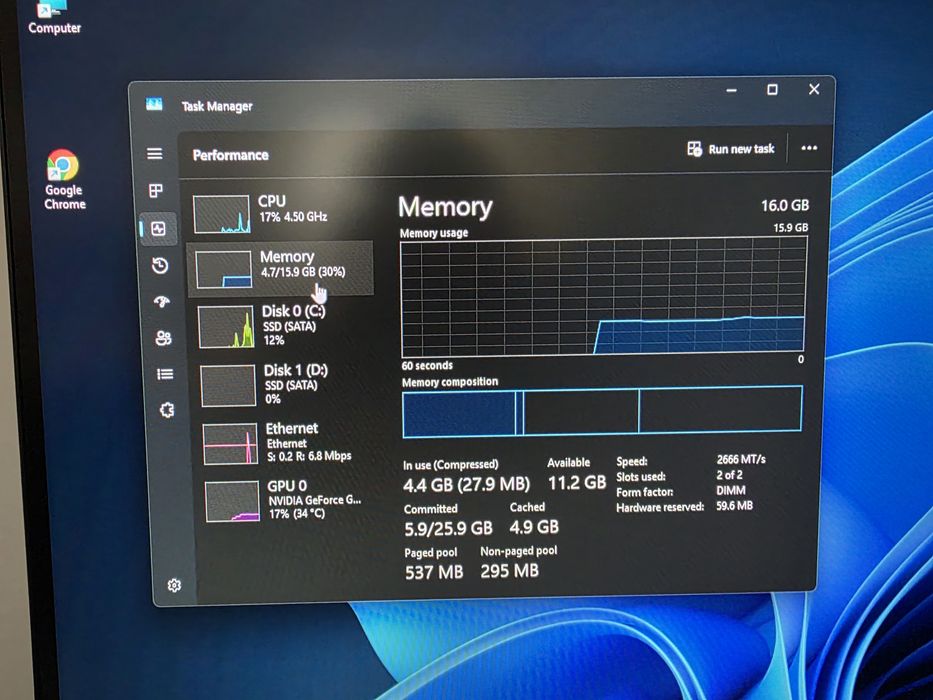 Vand pc gaming detalii si componente in descriere.