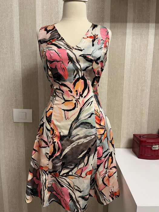 rochii colorate XS/S, yokko, zara, catifea, material elastic