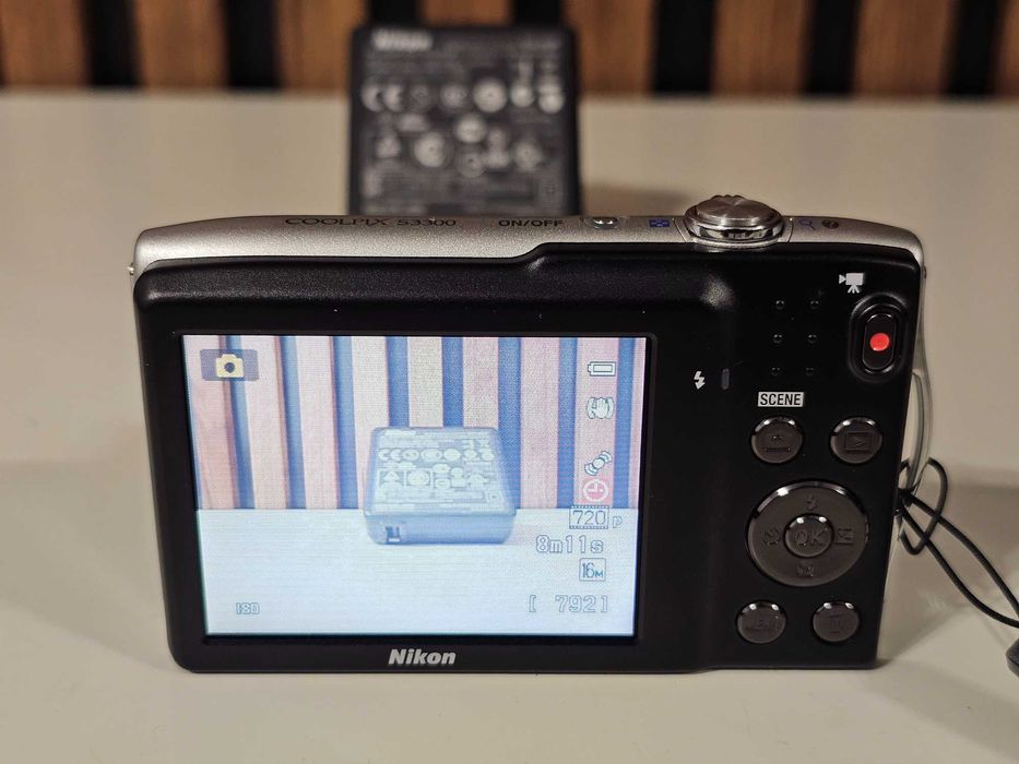 Y2K Aparat foto digital compact Nikon Coolpix S3300 16MP 6xZoom