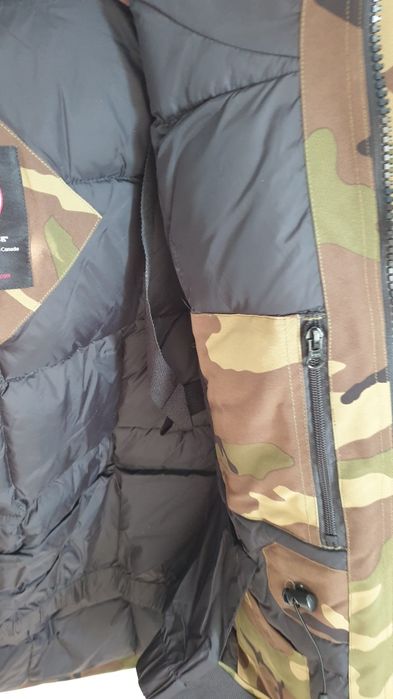 Geaca C a n a d a   G o o s  e , mărimea 2XL - super pret