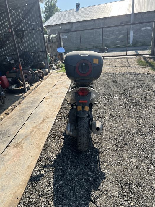 Vand scuter generic 125 cc