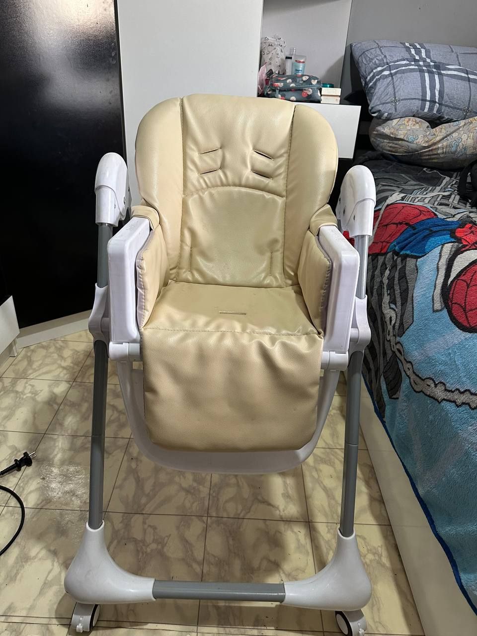 Детский стул в хорошем состоянии