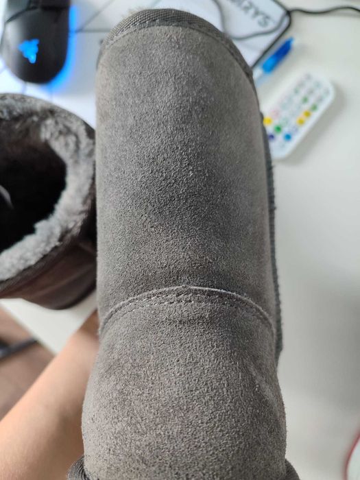 UGG piele, NEXT, conditii f bune, marimea 34,5