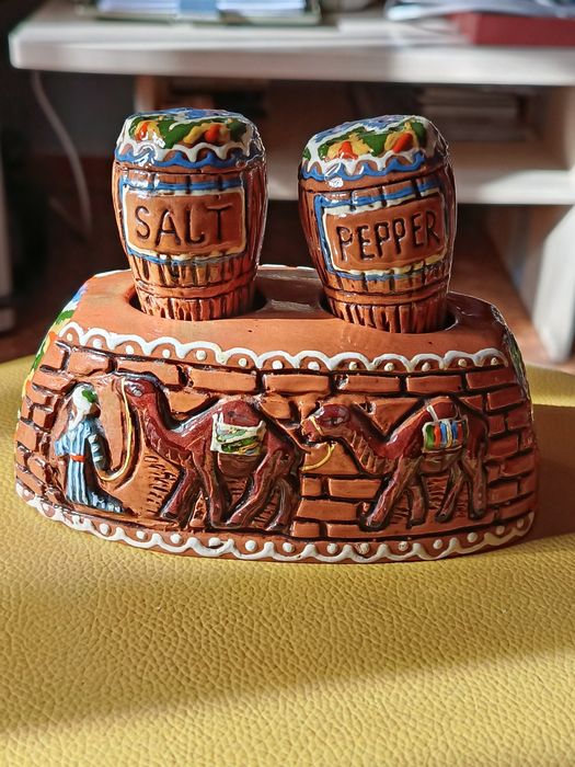 Продам новые солонку и перечница из керамики Ташкент