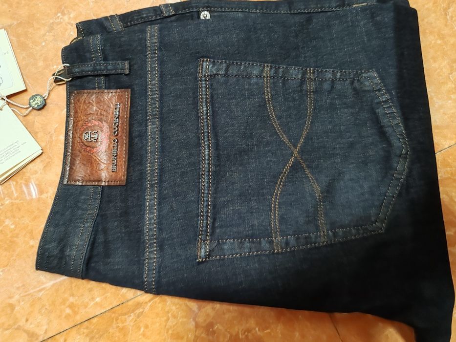Vind blugi Originali mărci diferite